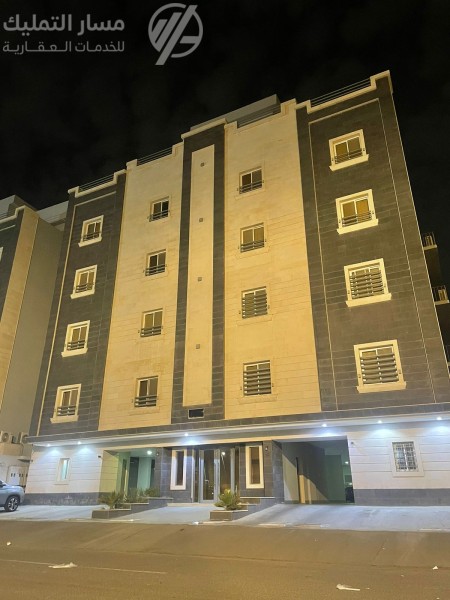 Photo by Daniel J. Schwarz